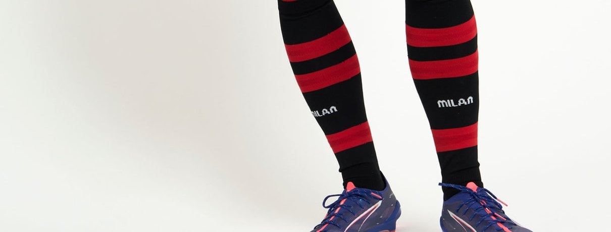 Maglia ufficiale AC Milan home kit a strisce rossonere