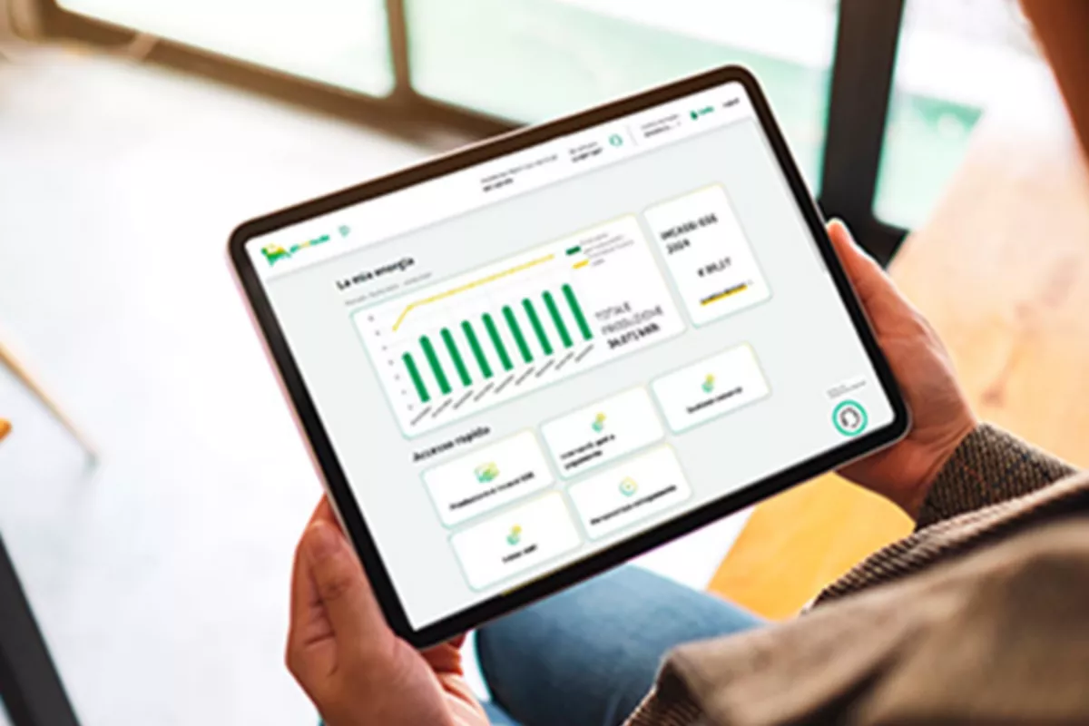 Tablet con dashboard per il monitoraggio dell'energia