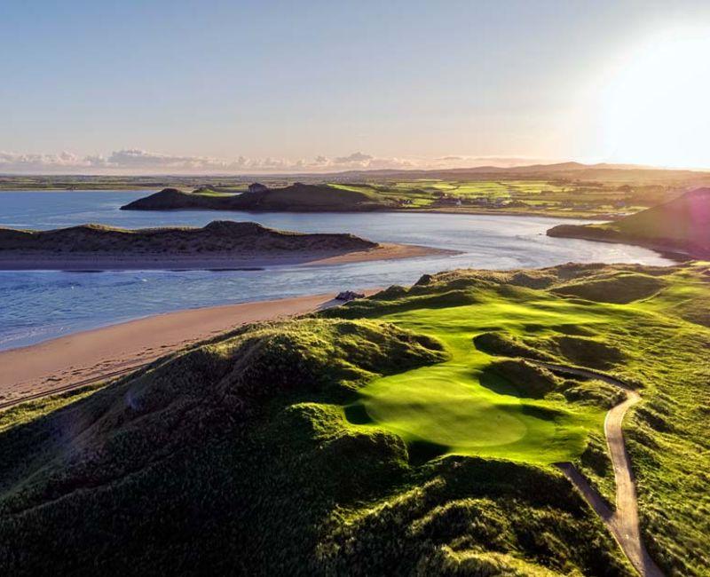 Fairways de Tralee Golf Club en Irlanda