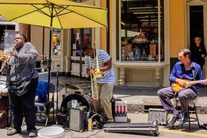 Straatbeeld van New Orleans als bestemming voor dollars