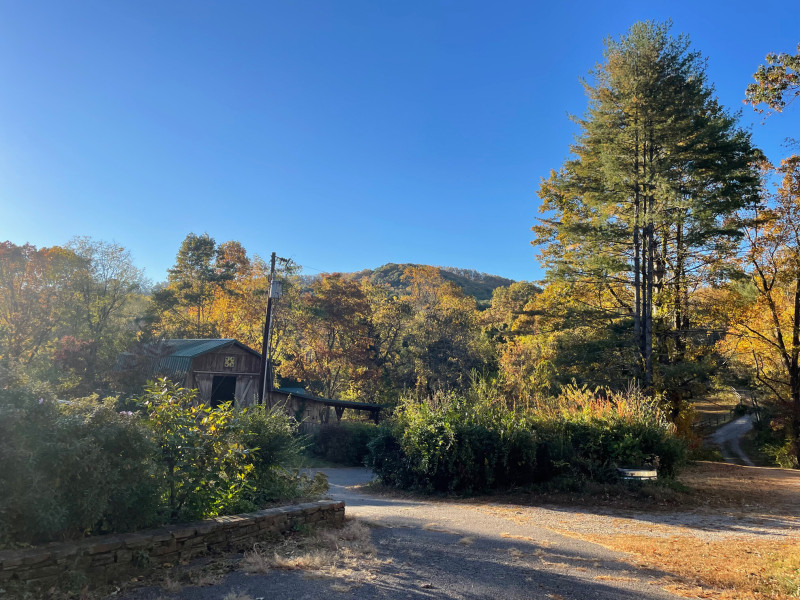 Mountain host stop in North Carolina