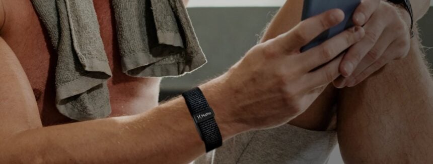 Hume Band 2.0 wird am Handgelenk getragen