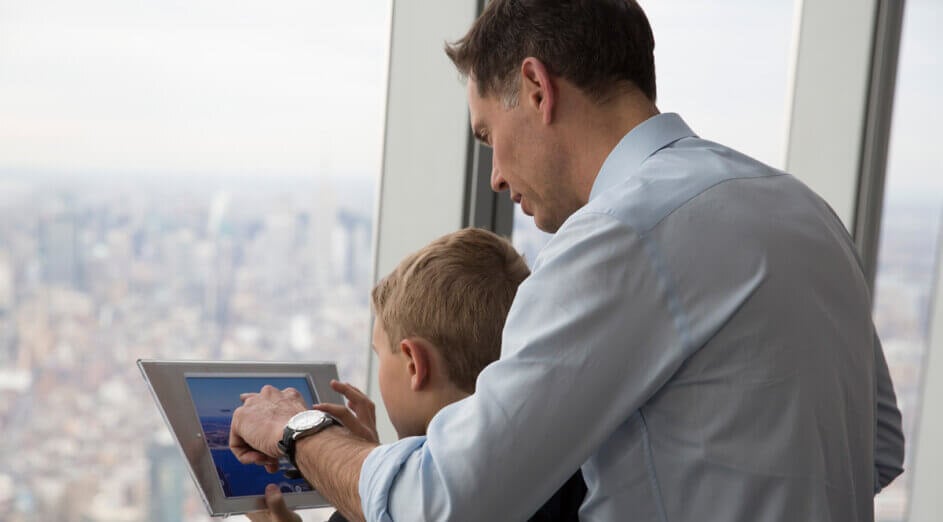 Visitor using the Digital Skyline Guide