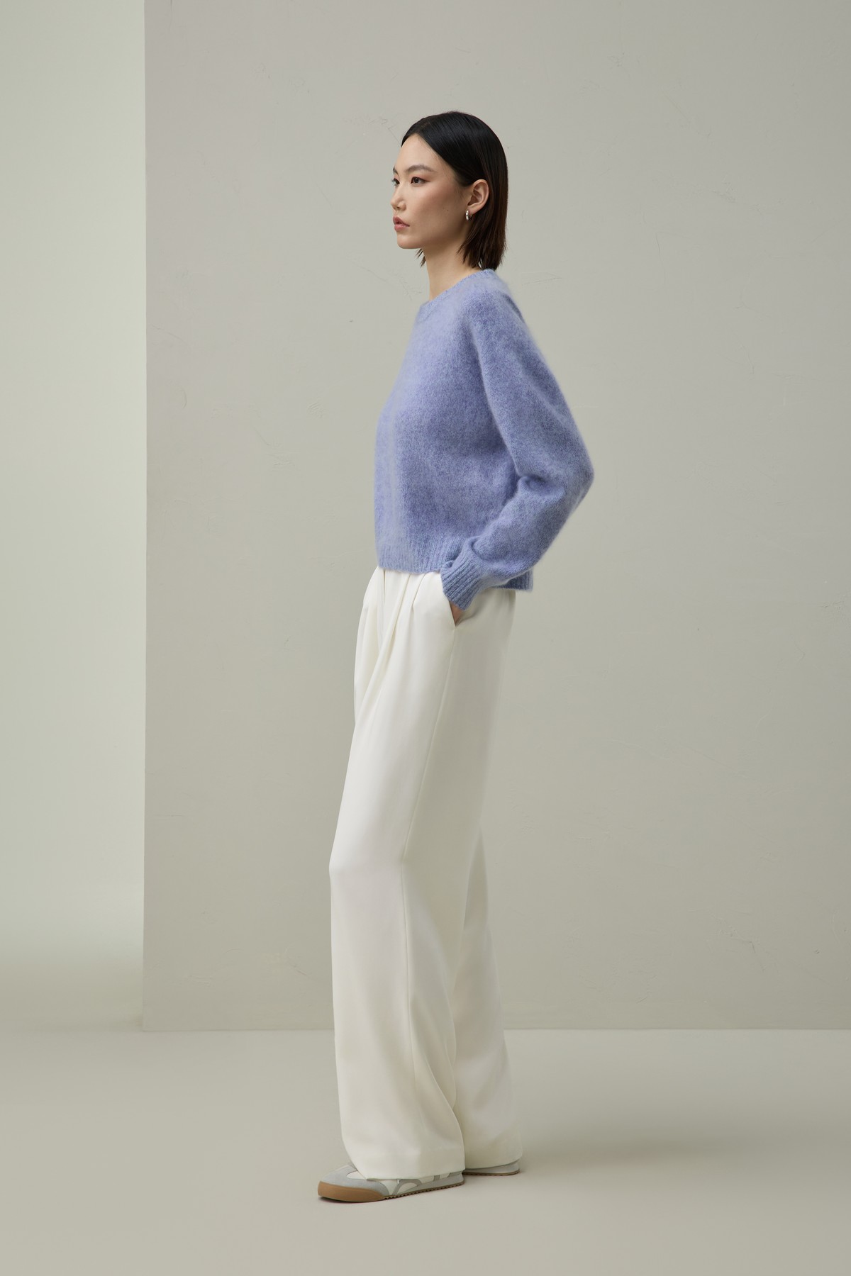 Lilysilk Brushed Seamless Two-Tone Cashmere Sweater