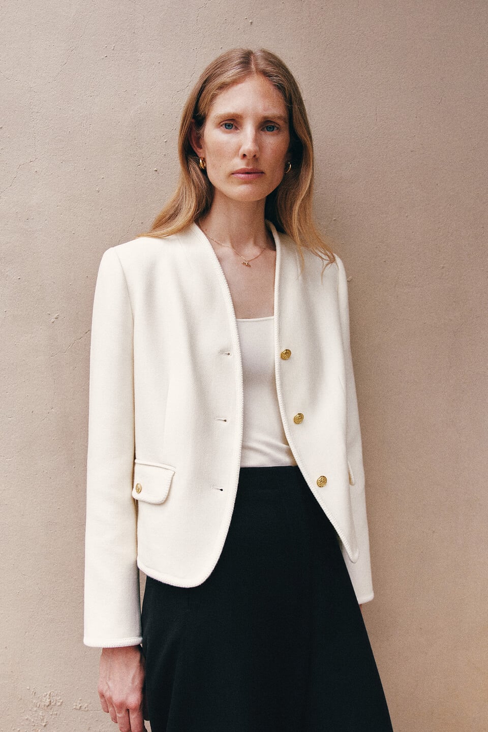 Geschwungener Kragen Blazer als elegantes Layering-Stück