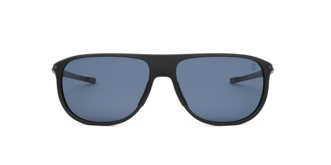 Lentes de sol Tag Heuer TH40016I negros sobre fondo limpio