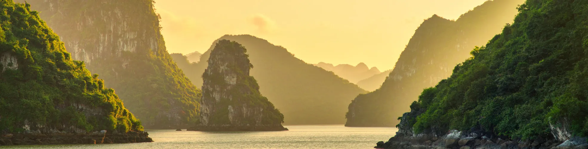 Baia e paesaggio del Vietnam