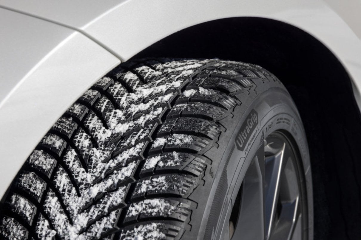 Goodyear UltraGrip Performance 3 tyre in a snowy winter close-up