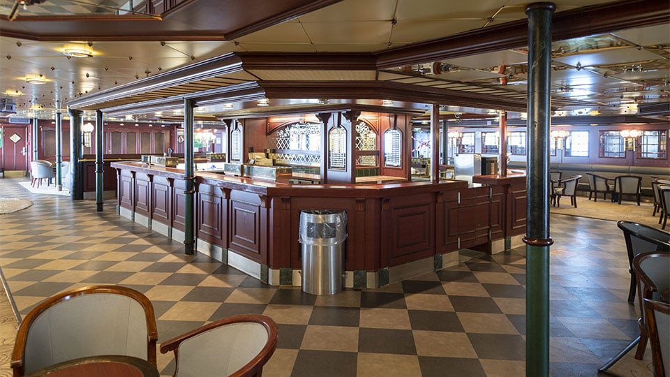 O’Flaherty’s bar aboard Isle of Inishmore