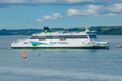 Oscar Wilde ferry
