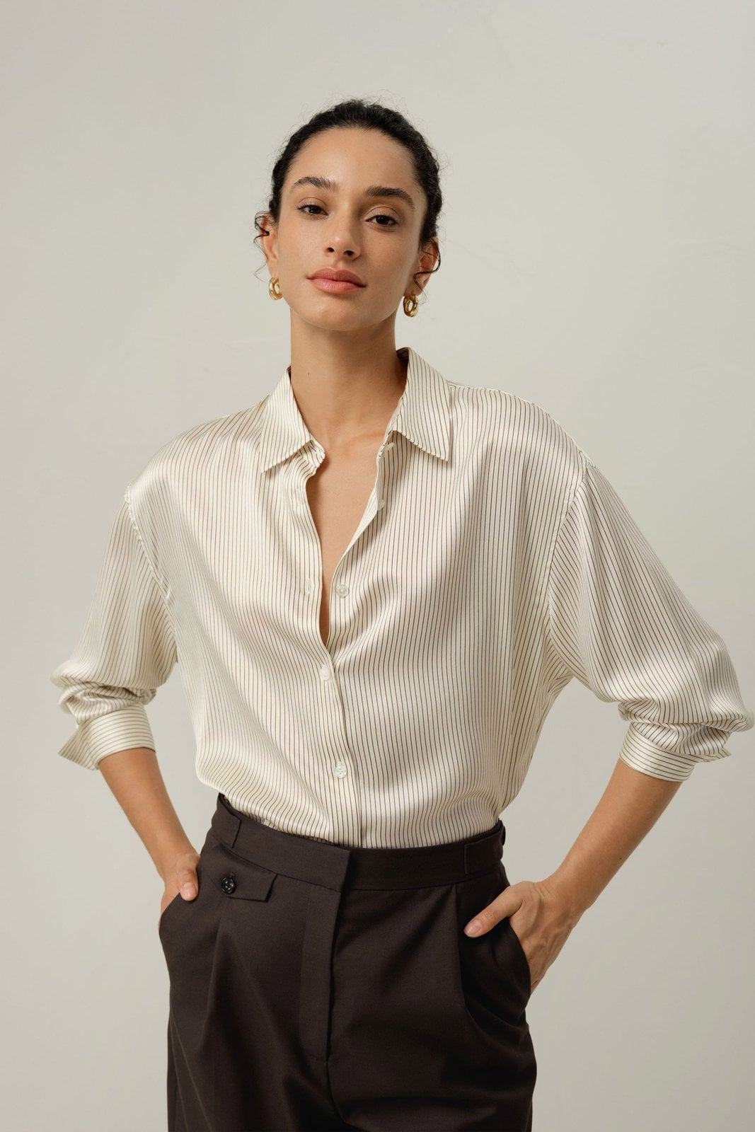 Chemise fluide à fines rayures en soie charmeuse Lilysilk