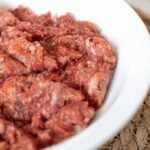 Imagen de presentación de la alimentación BARF para perros de Natuka