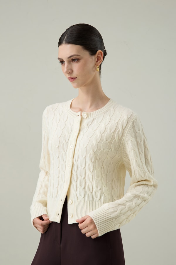 Zopfmuster-Cardigan aus Merinowolle von LILYSILK