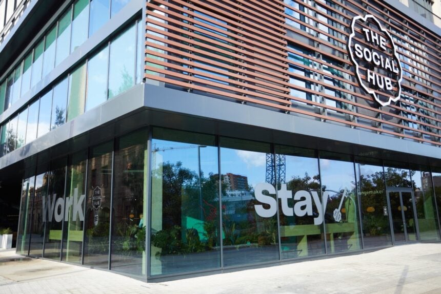 Exterior urbano de The Social Hub Barcelona
