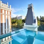 Piscina en la azotea de The Social Hub Madrid