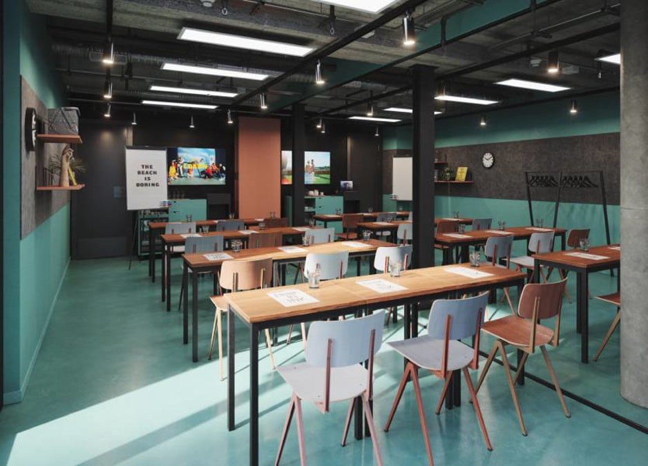 Zona de trabajo interior de The Social Hub Madrid