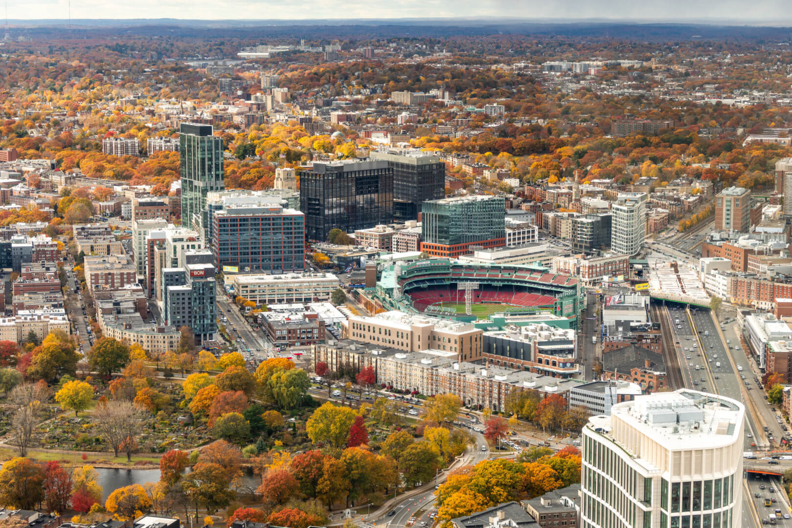 Innenraum des View Boston Observation Deck mit Stadtblick